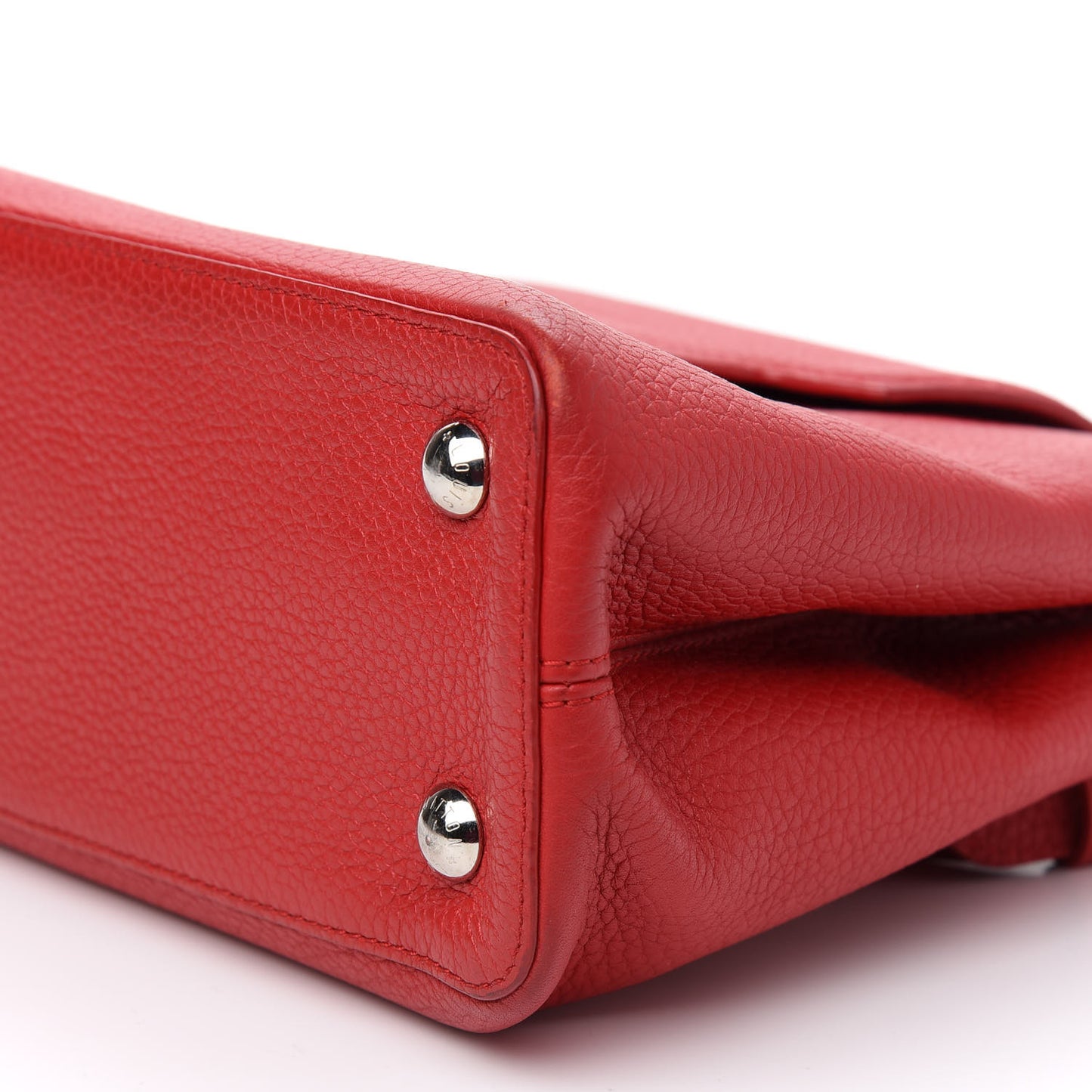 Taurillon Capucines MM Rubis