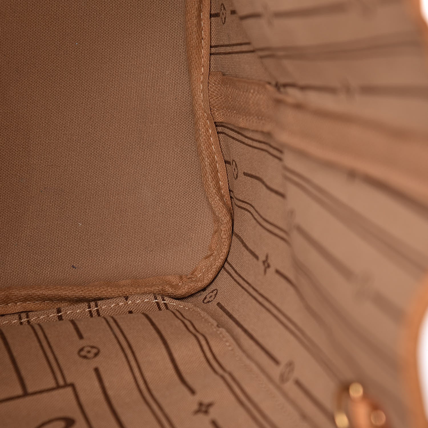 Louis Vuitton Monogram Neverfull MM 10 of 18