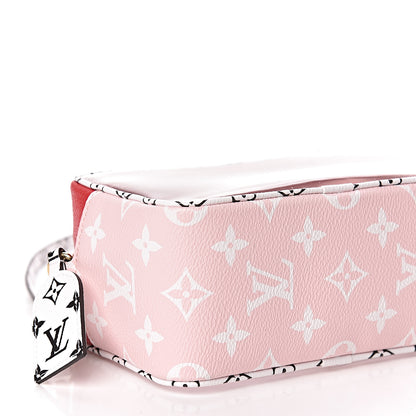 Louis Vuitton Monogram Giant Beach Pouch Rouge 10 of 12