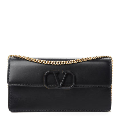 Valentino Garavani Smooth Calfksin Vlogo Wallet On Chain Black 1 of 11