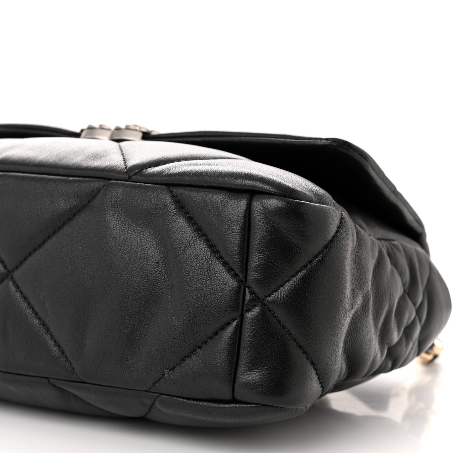 Lambskin Quilted Medium Chanel 19 Flap Black