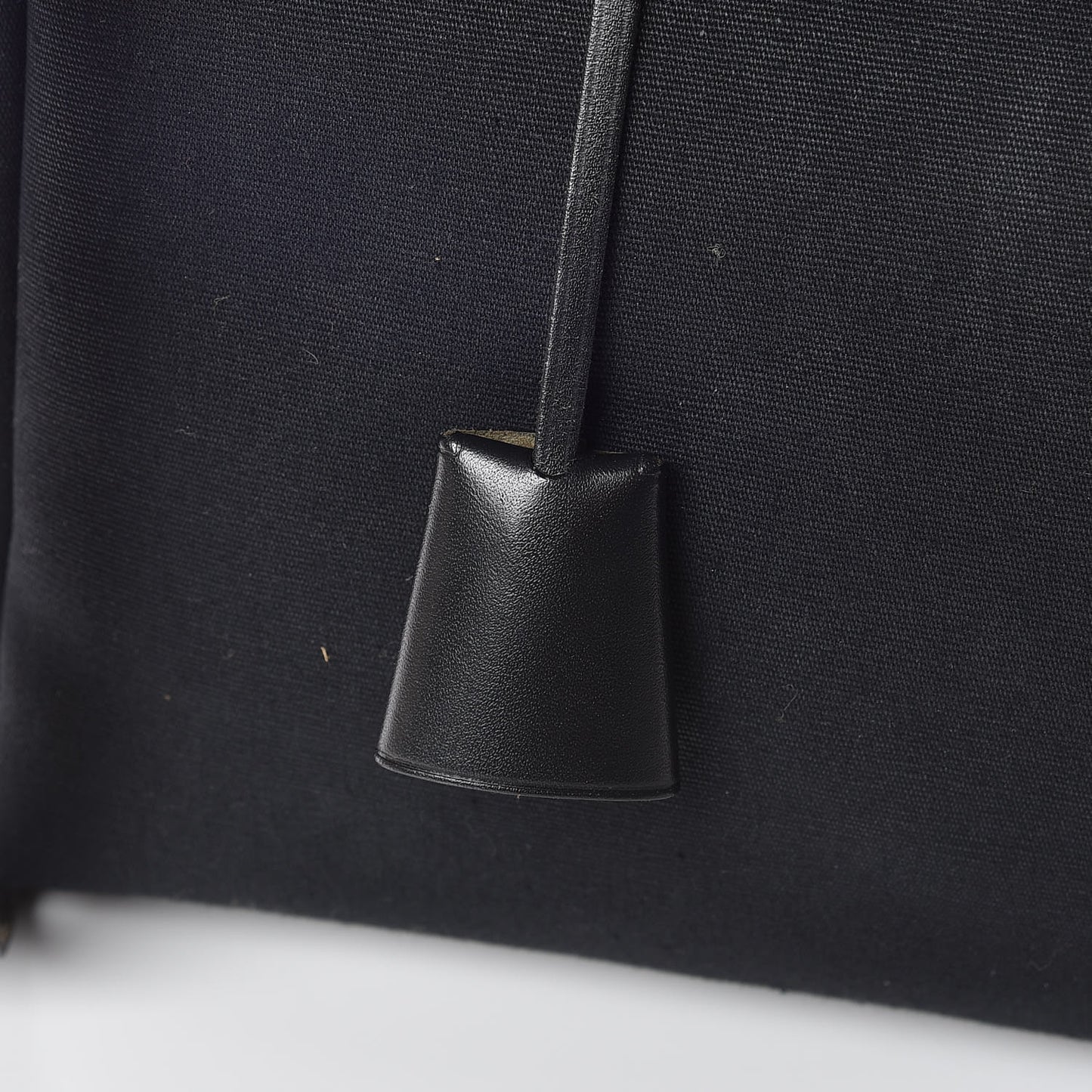 Vache Calfskin Toile Herbag 30 PM Black Natural