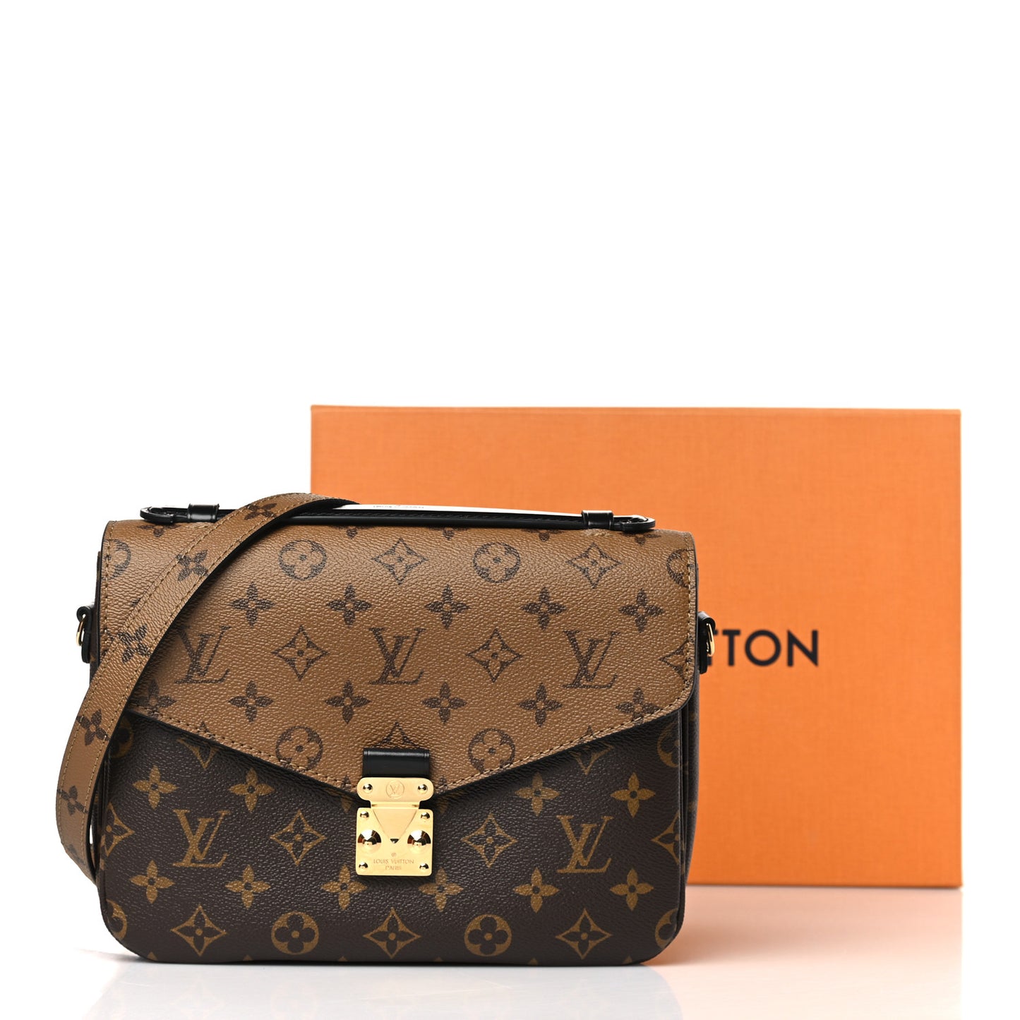 Reverse Monogram Pochette Metis