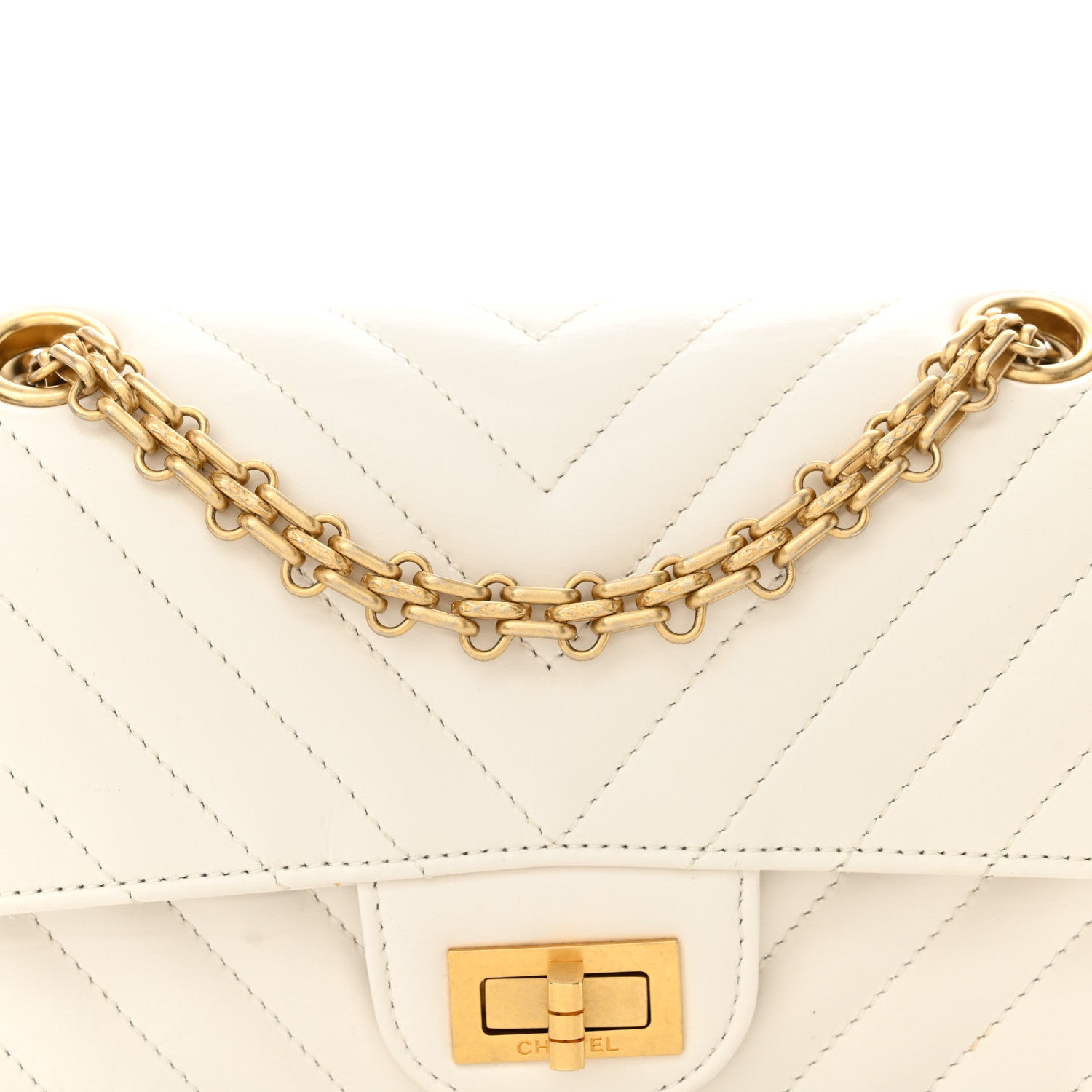 Chanel Aged Calfskin Chevron Quilted 2.55 Reissue Mini Flap White 8 of 15