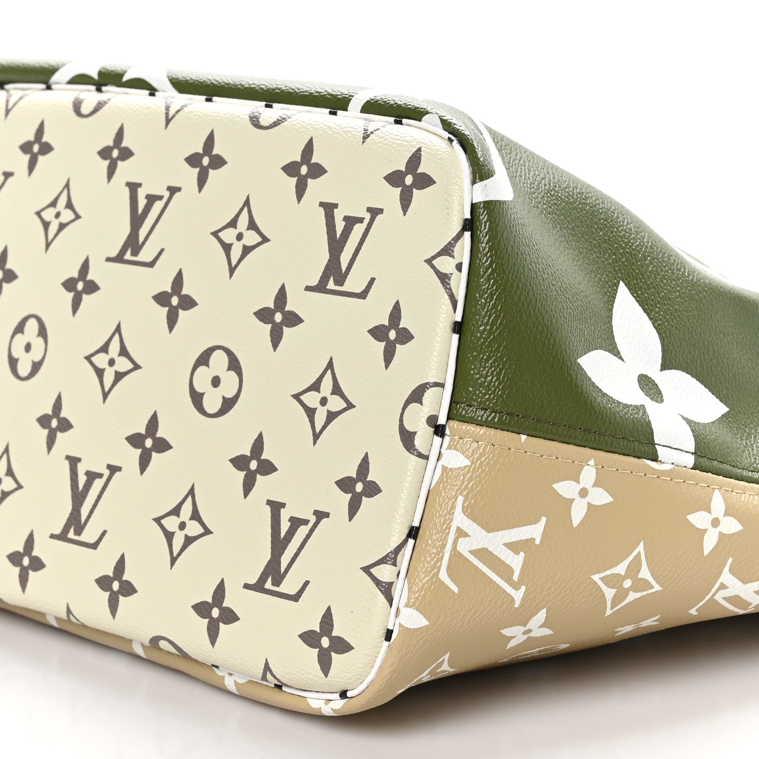 Louis Vuitton Monogram Giant Neverfull MM Kaki 9 of 9