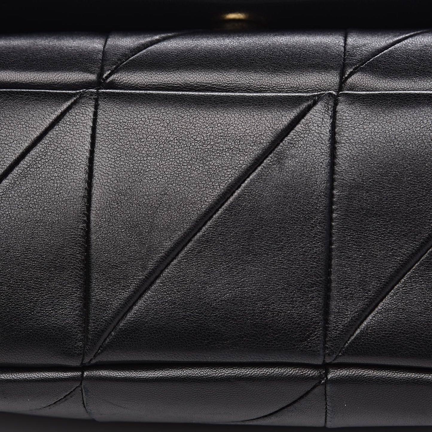 Lambskin Patchwork Monogram Large Jamie Black