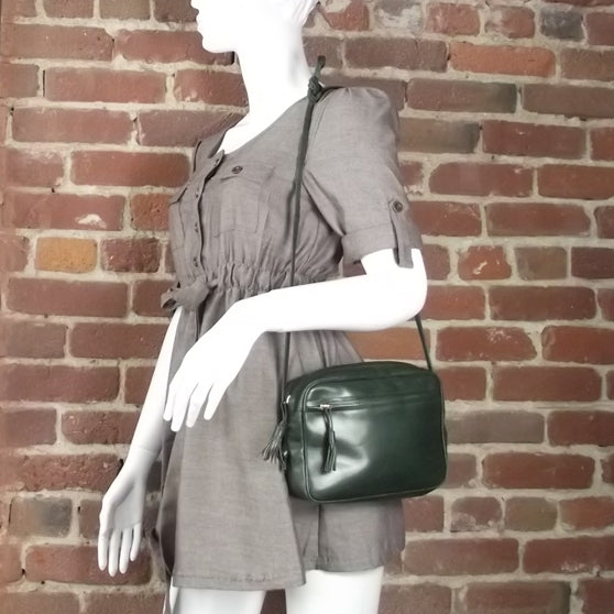 Bottega Veneta Vintage Shoulder Bag Green 2 of 10