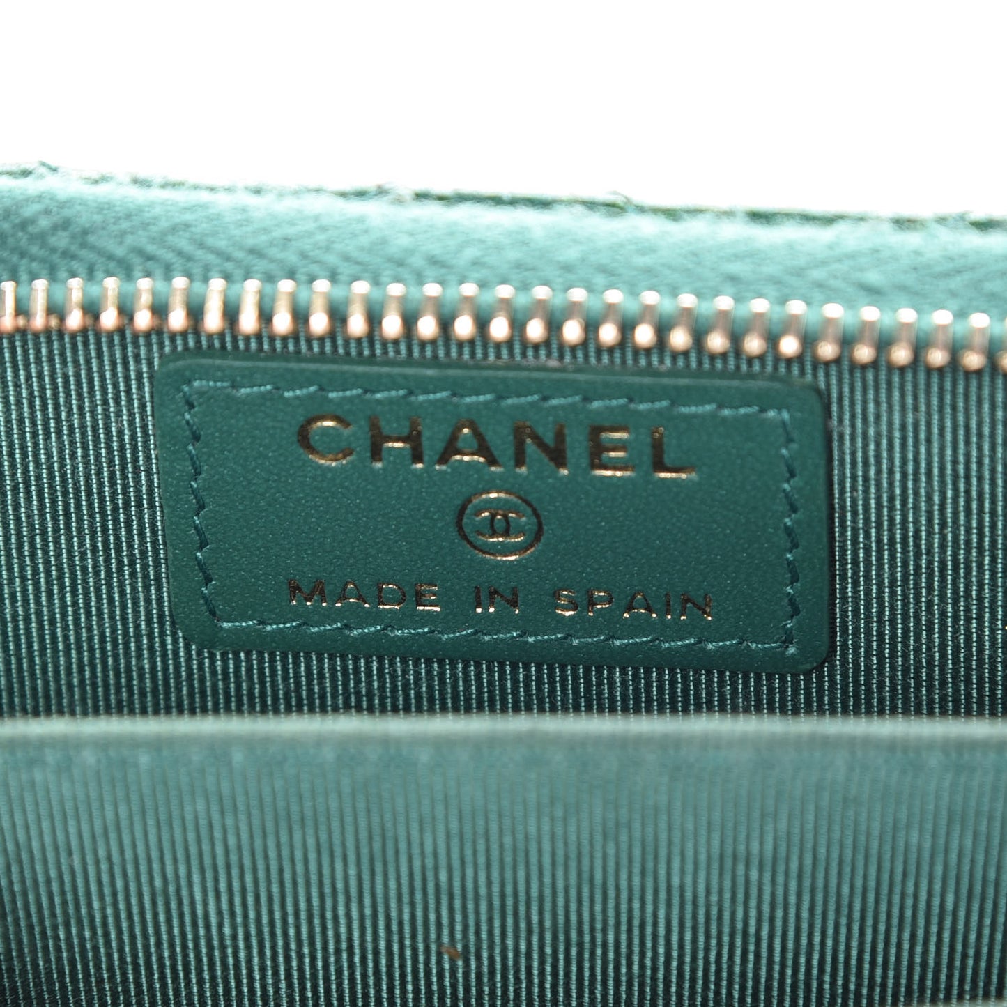 Metallic Caviar Quilted Zip Coin Purse Green