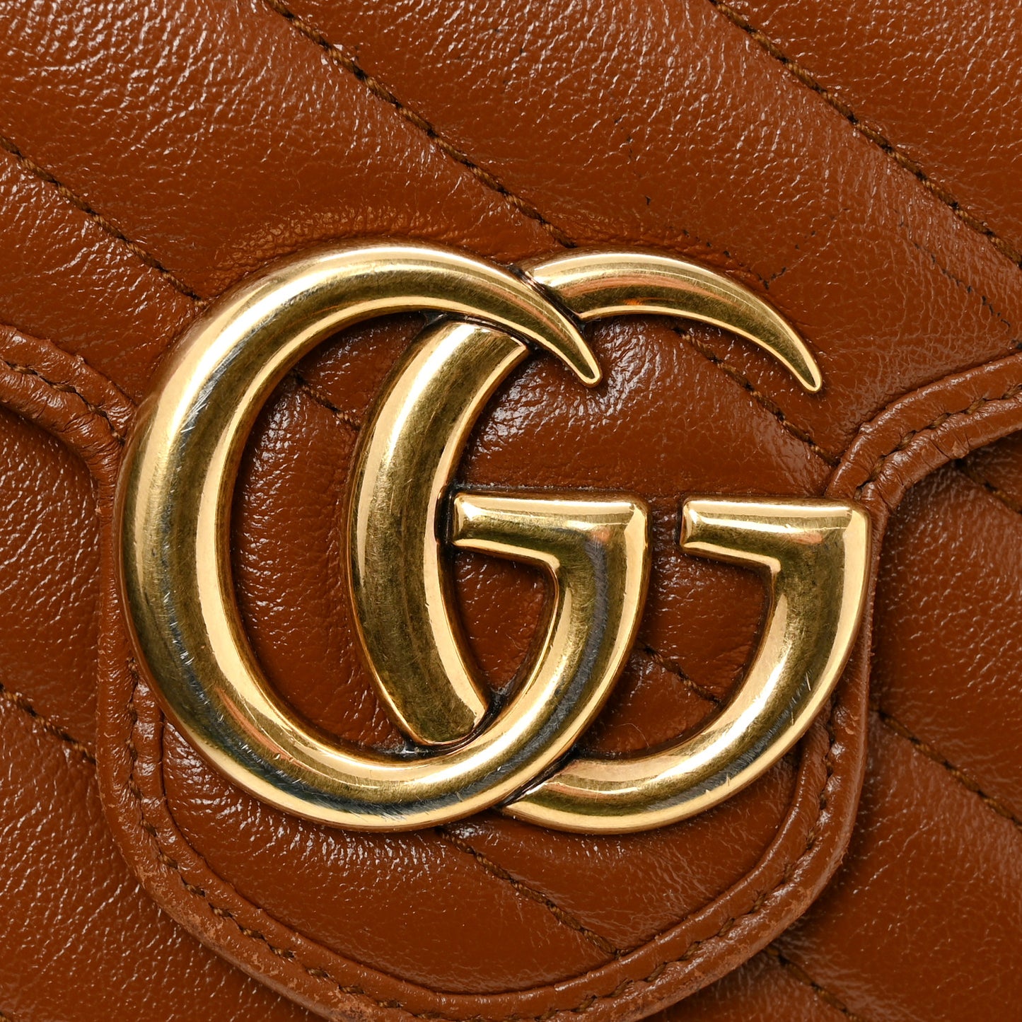 Azalea Calfskin Matelasse Diagonal GG Marmont Chain Wallet Cuir