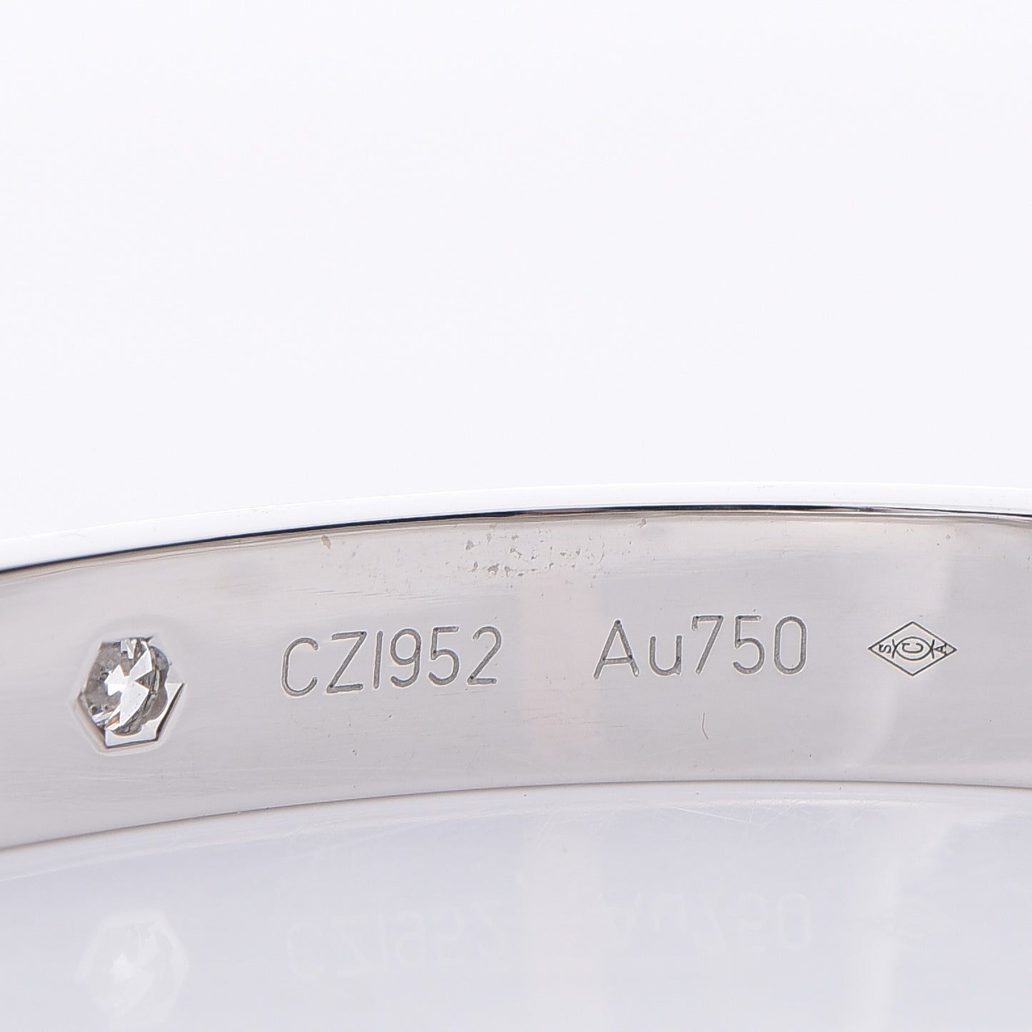 18K White Gold 4 Diamond LOVE Bracelet 17