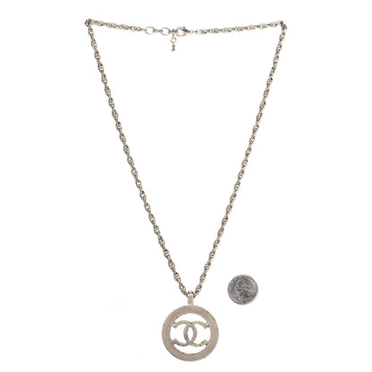 Chanel Pearl CC Round Pendant Necklace Gold 3 of 8