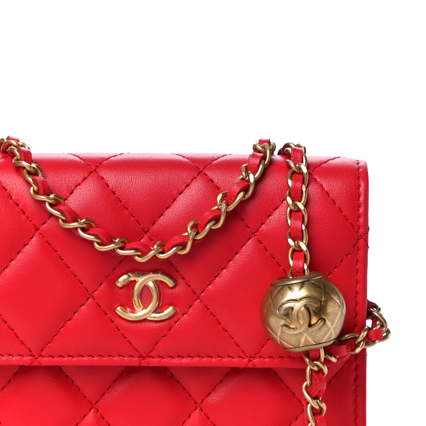 Lambskin Quilted Pearl Crush Clutch With Chain Red
