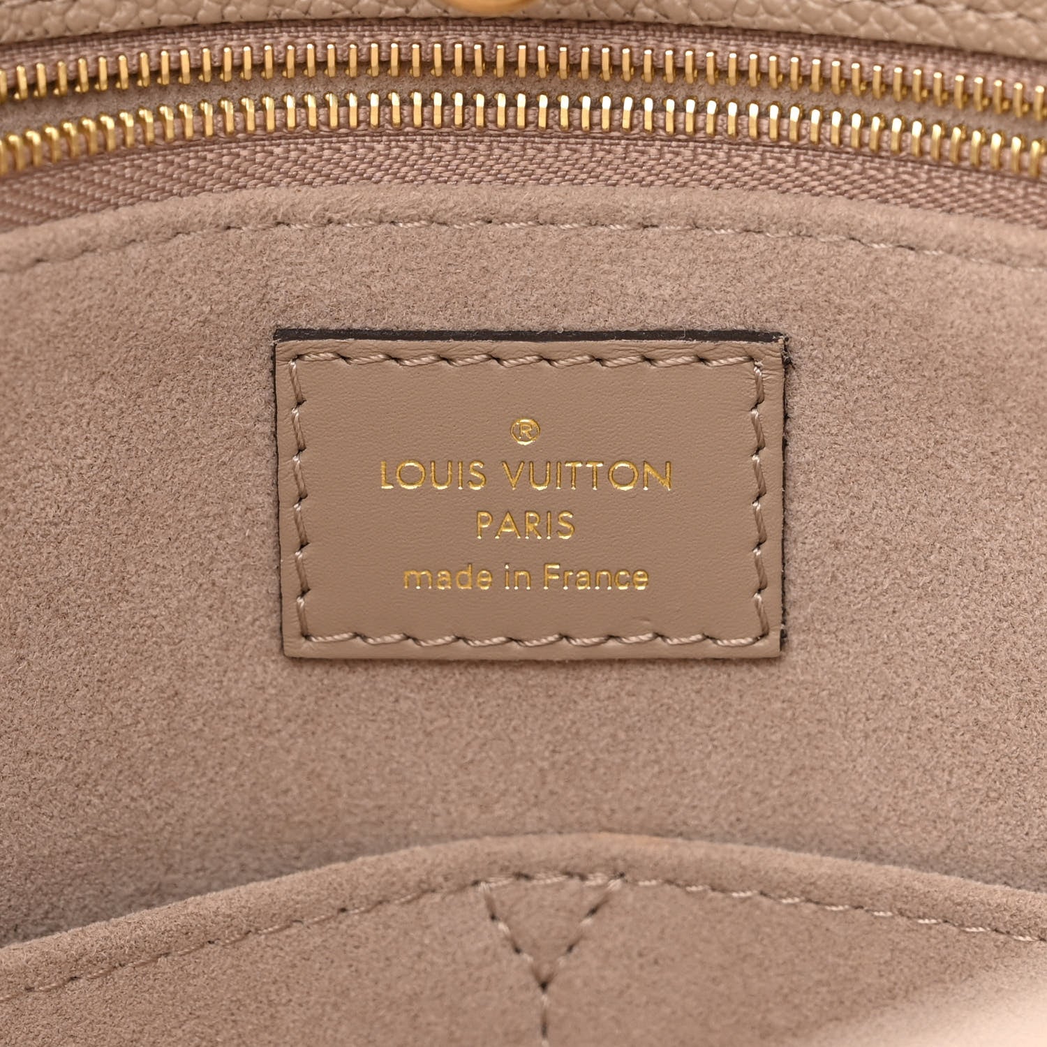 Louis Vuitton Empreinte Monogram Giant Onthego MM Tourterelle 6 of 10