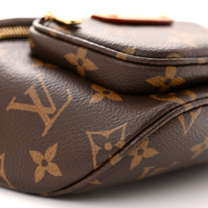 Louis Vuitton Monogram Mini Bumbag 8 of 10