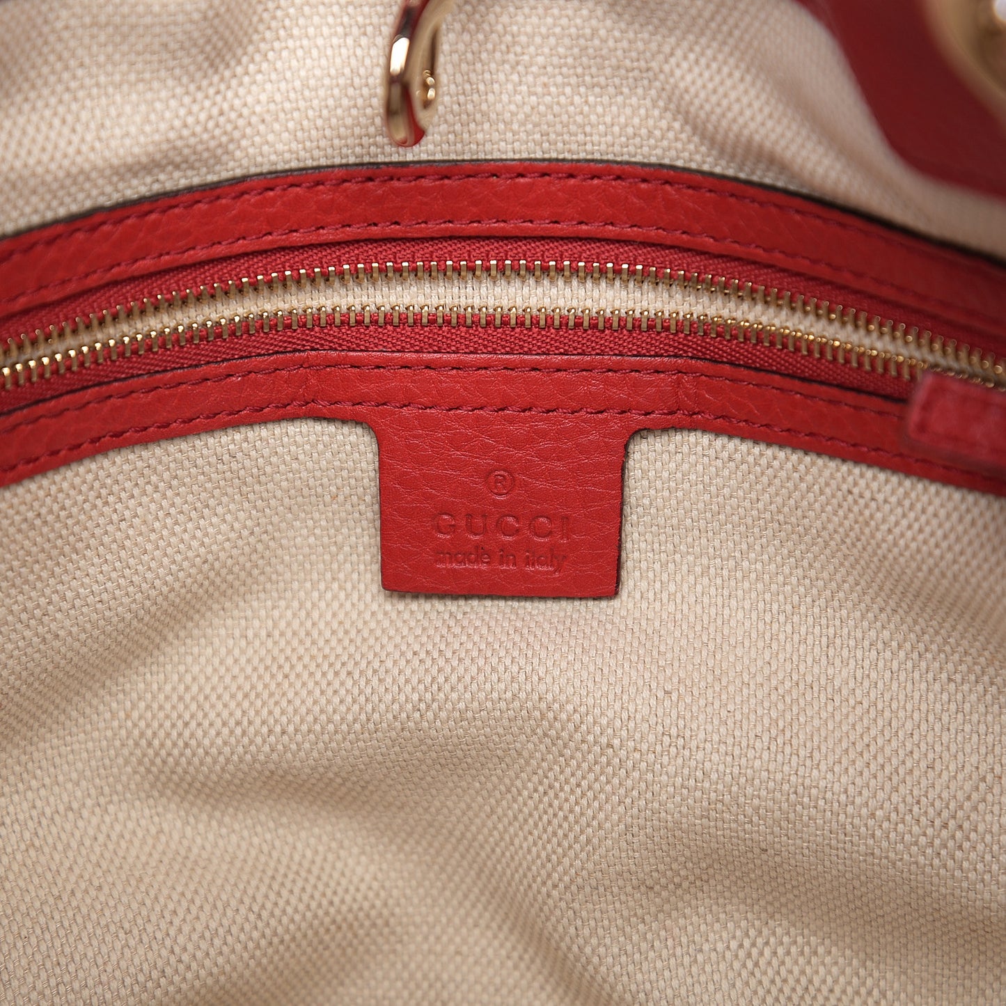 Pebbled Calfskin Medium Soho Chain Shoulder Bag Tabasco Red