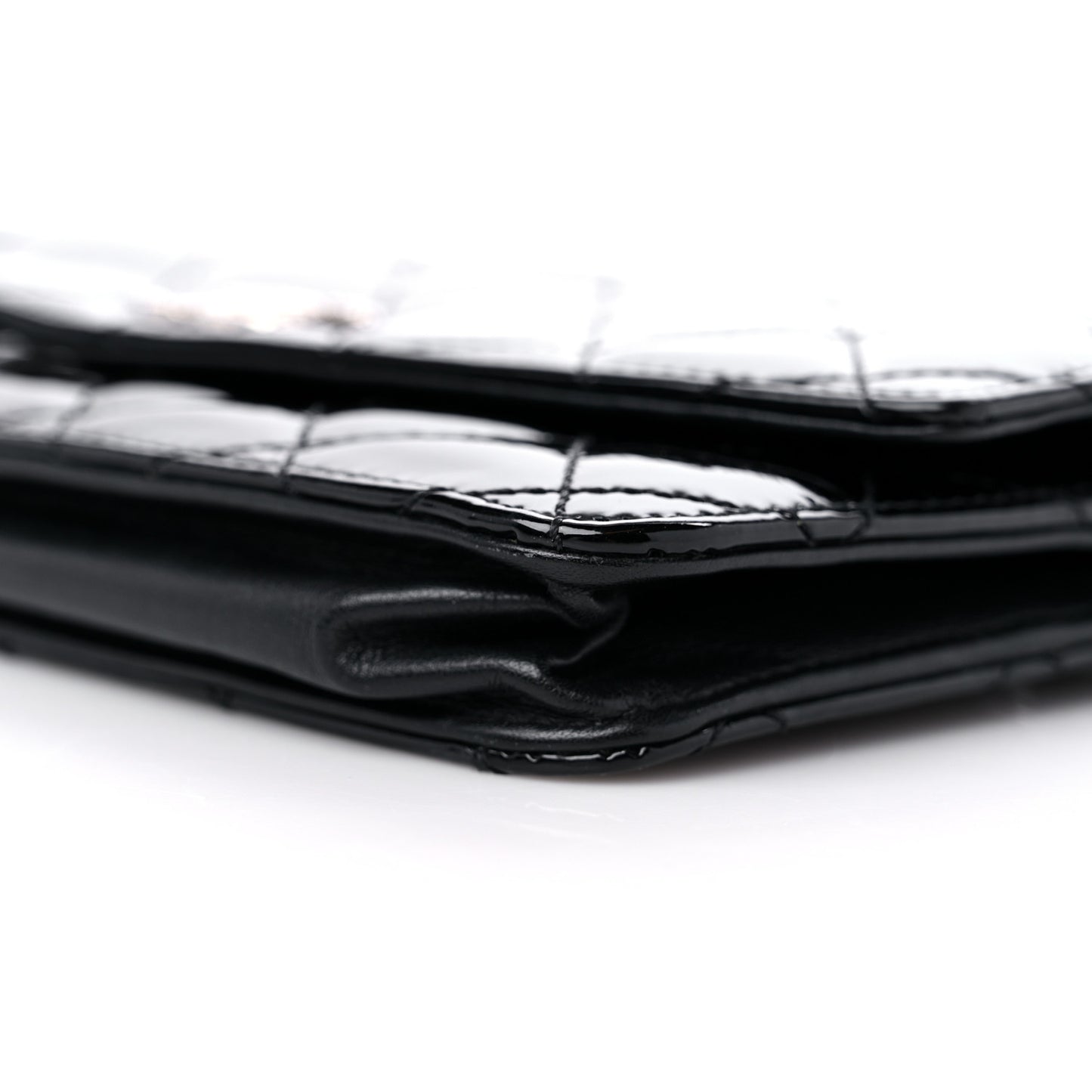 Patent Quilted Brilliant Wallet On Chain WOC Black