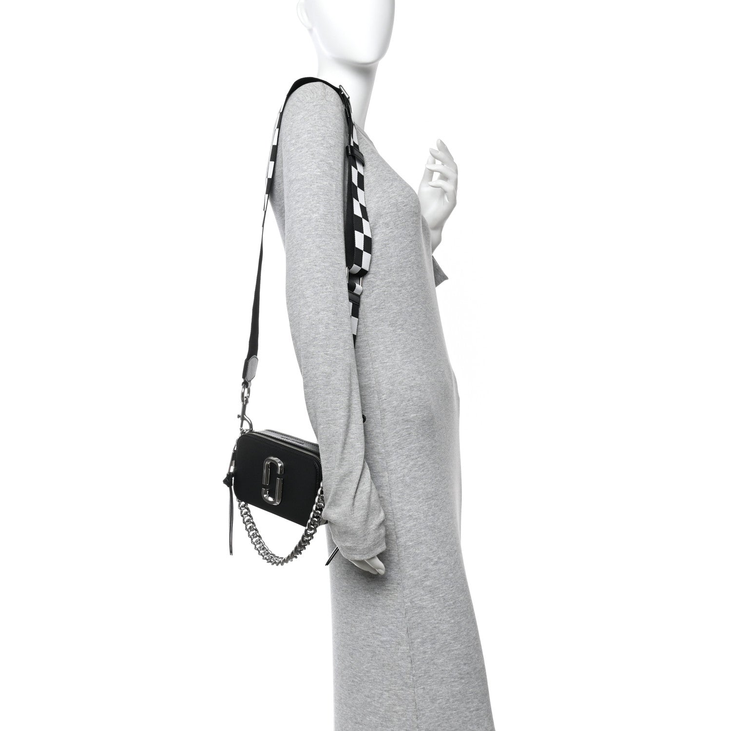 MARC JACOBS ホワイト &amp; ブラック The Snapshot Marc Jacobs The Snapshot Camera Bag | White | FARFETCH