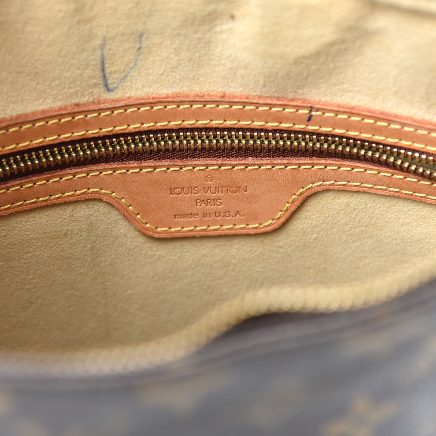 Louis Vuitton Monogram Looping GM 5 of 11