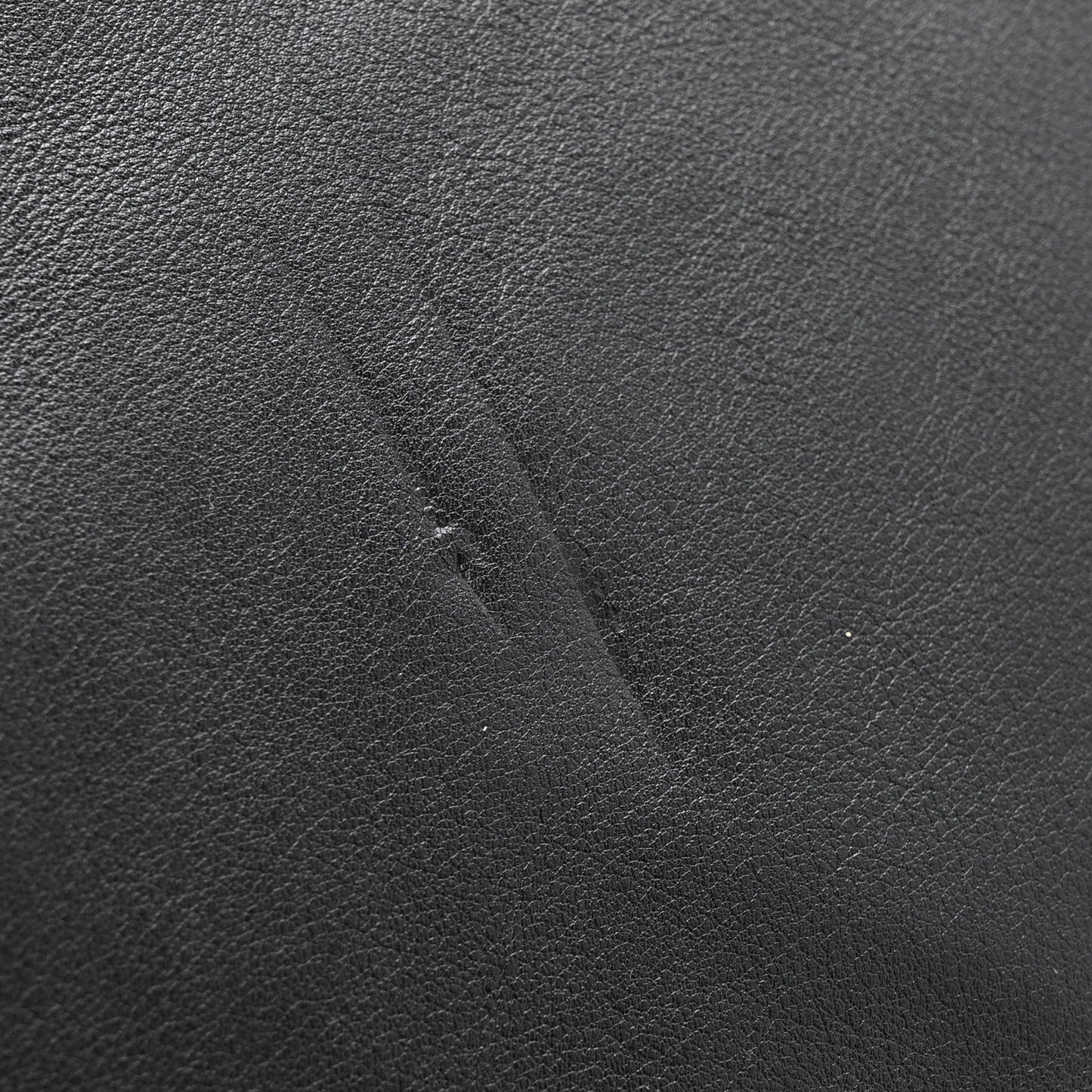 Calfskin Medium Suzanne Hobo Black