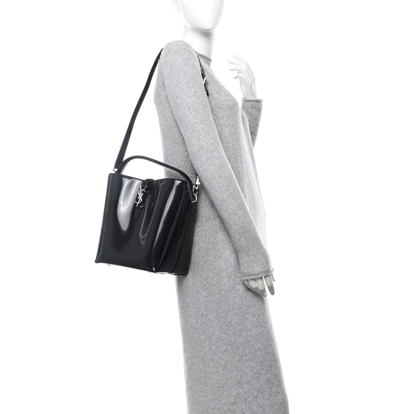 Patent Calfskin Le 37 Bucket Bag Black
