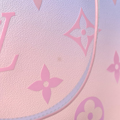 Louis Vuitton Monogram Giant Spring In The City Onthego GM Sunrise Pastel 12 of 12