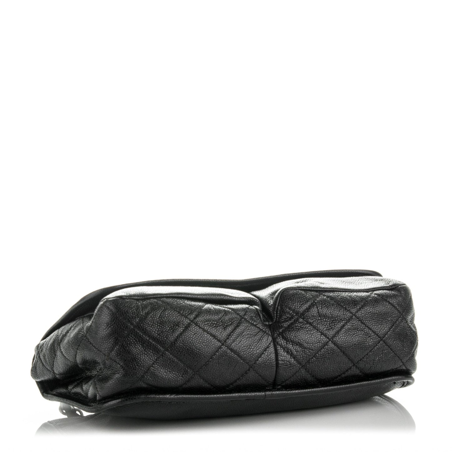 Grained Calfskin Medium Natural Beauty Flap Black