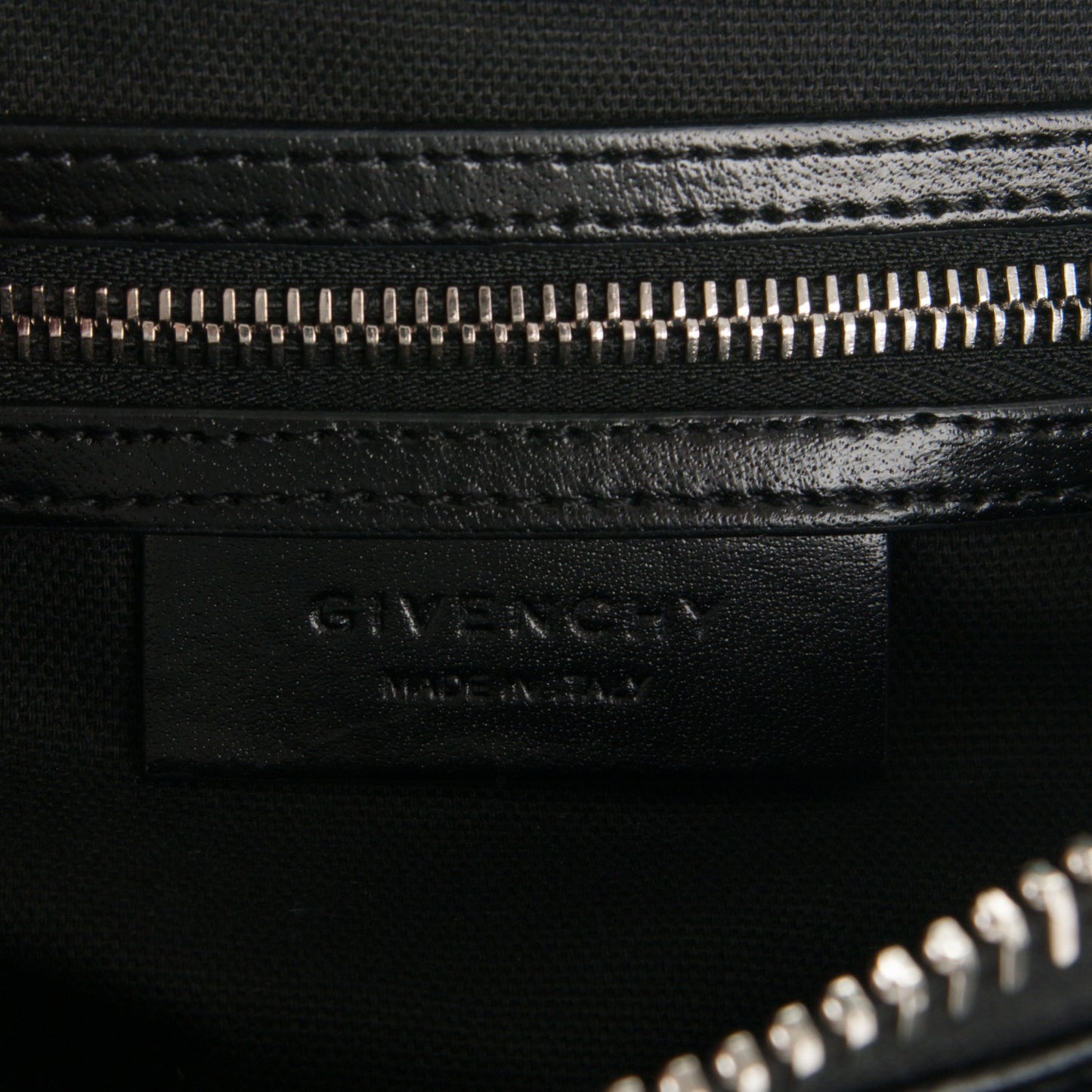 Shiny Lord Calfskin Mini Antigona Black