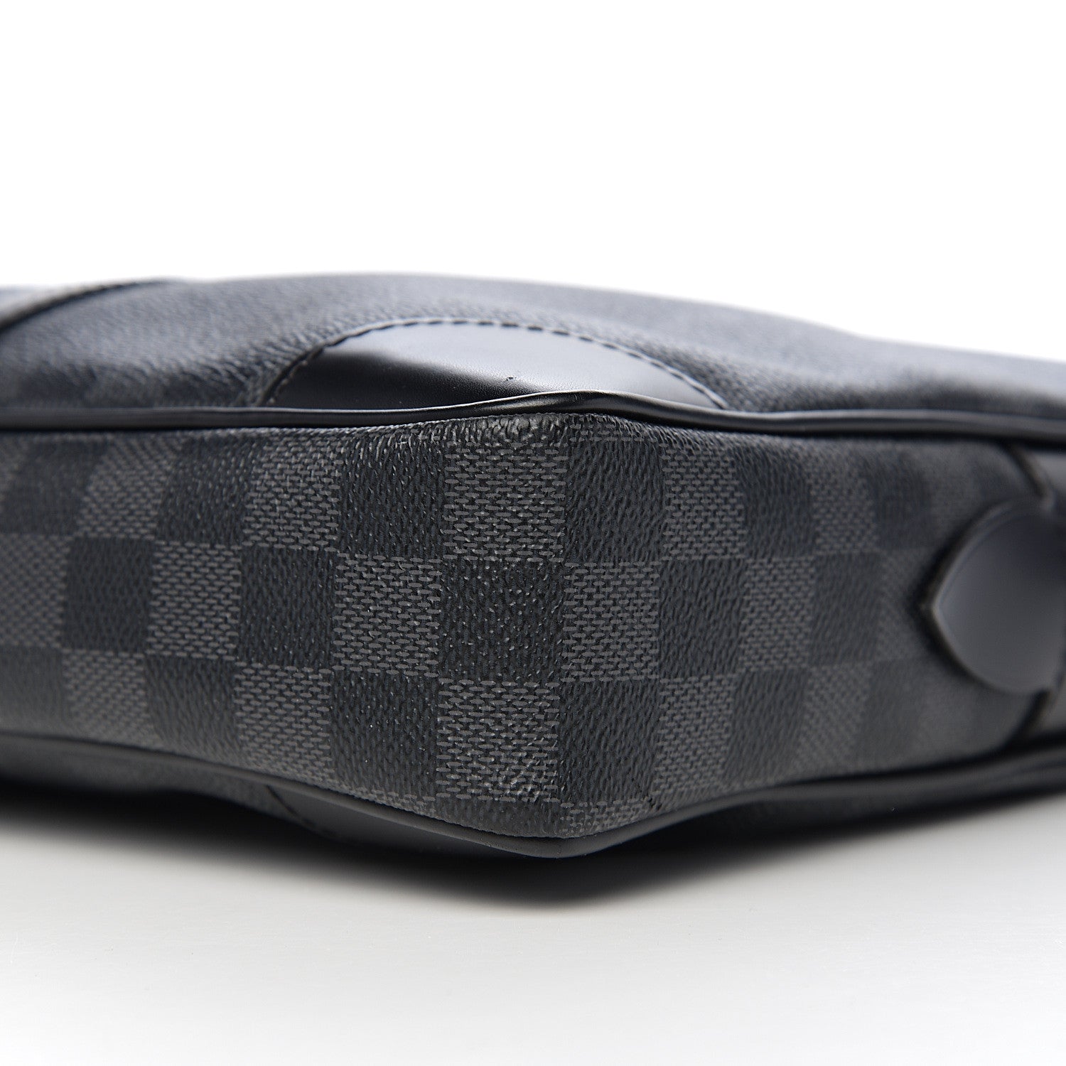 Louis Vuitton Damier Graphite Porte-Documents Voyage 7 of 8