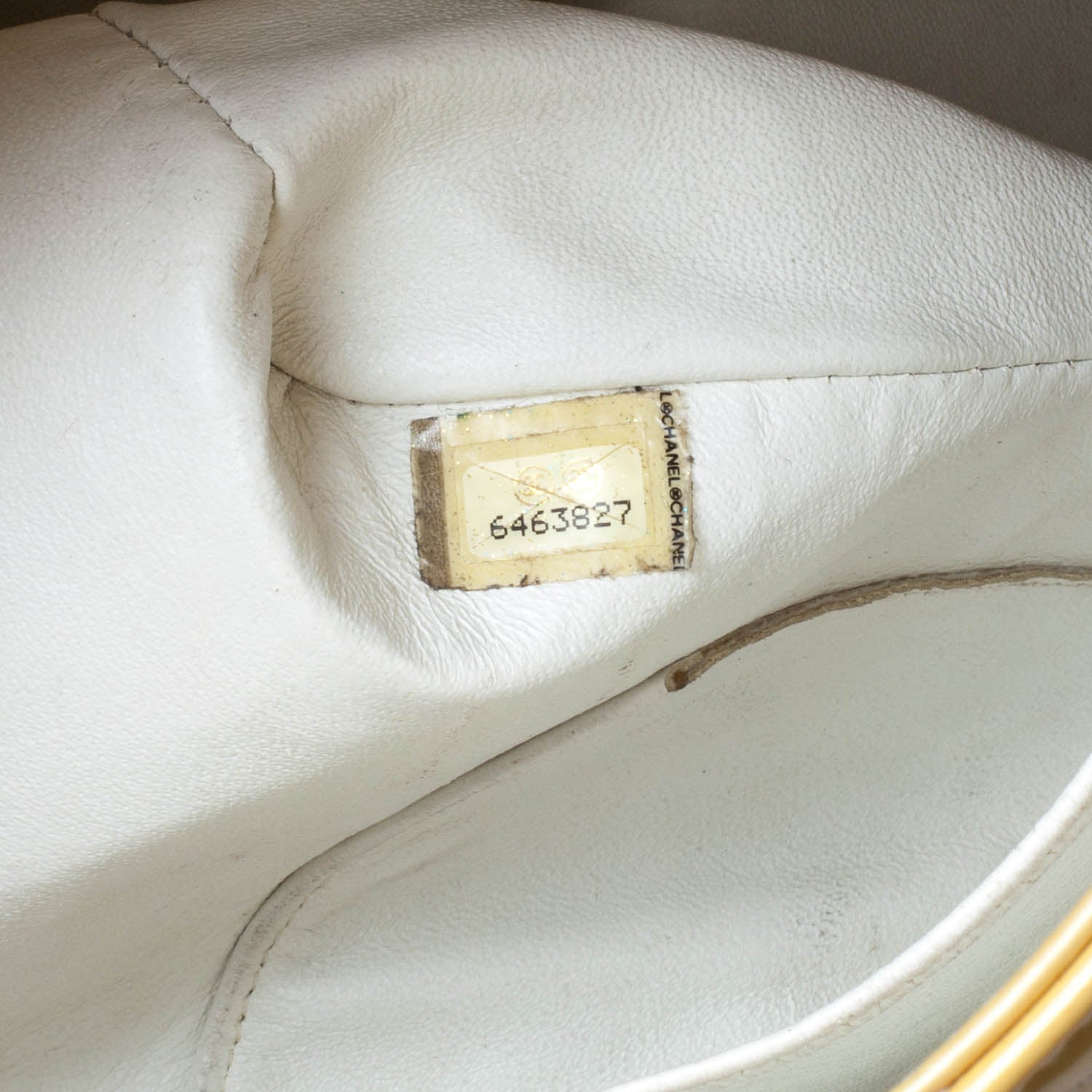 Chanel Patent Medallion Tote Yellow 7 of 10
