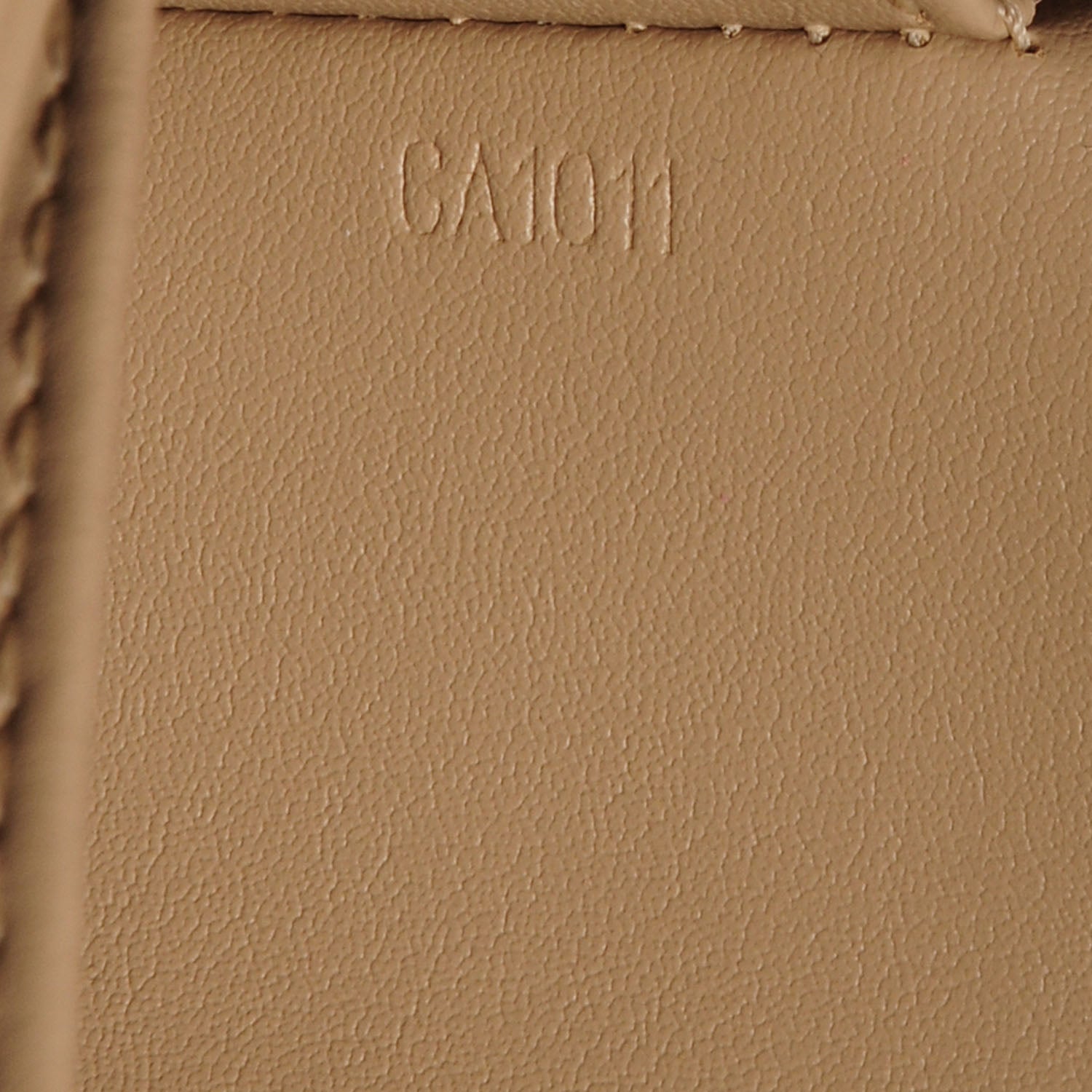 Louis Vuitton Vernis Thompson Street Beige 8 of 8