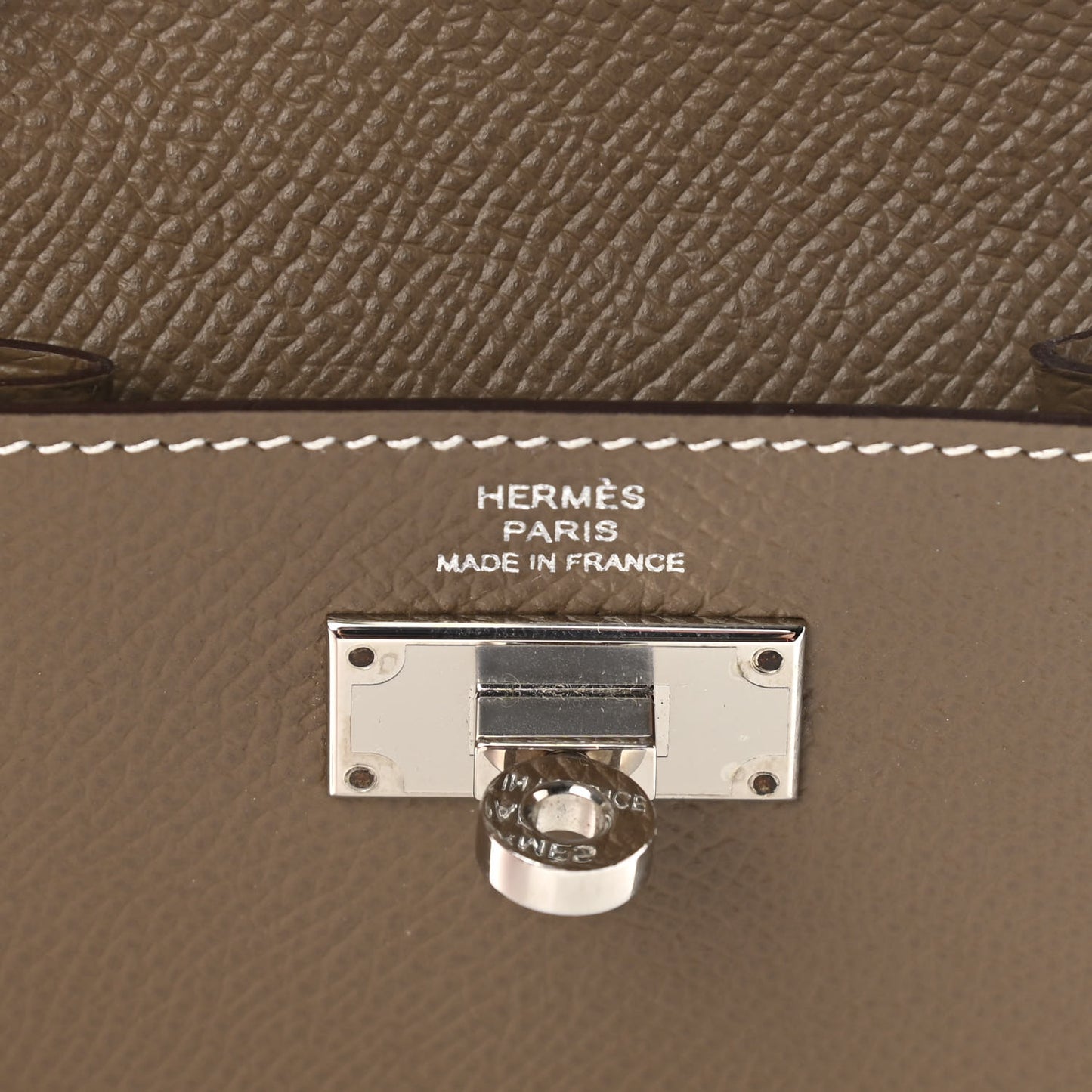 Epsom Kelly Pocket Compact Wallet Etoupe