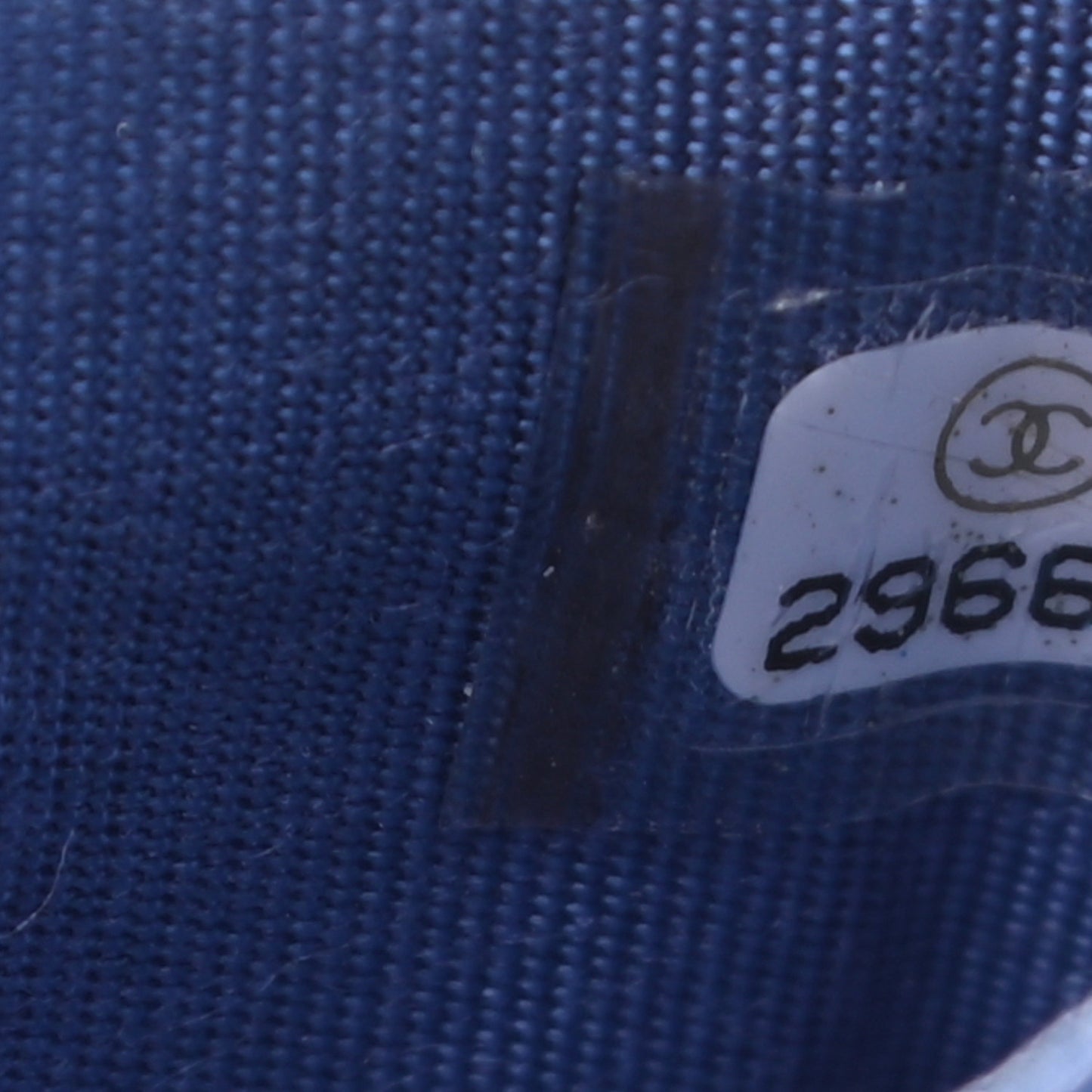 Shiny Goatskin Quilted Chanel 19 Card Holder Dark Blue