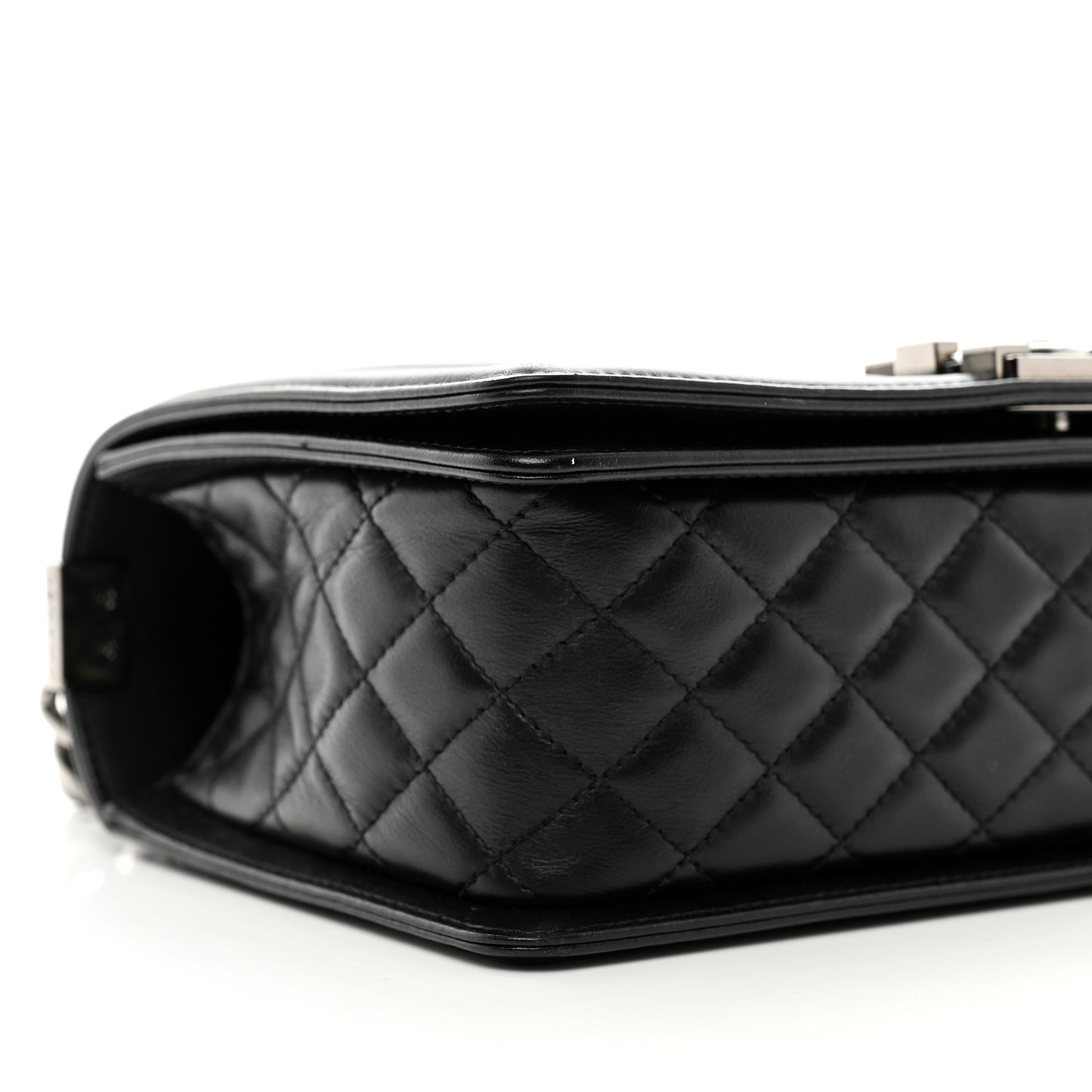 Calfskin Chevron Quilted Medium Boy Flap Black