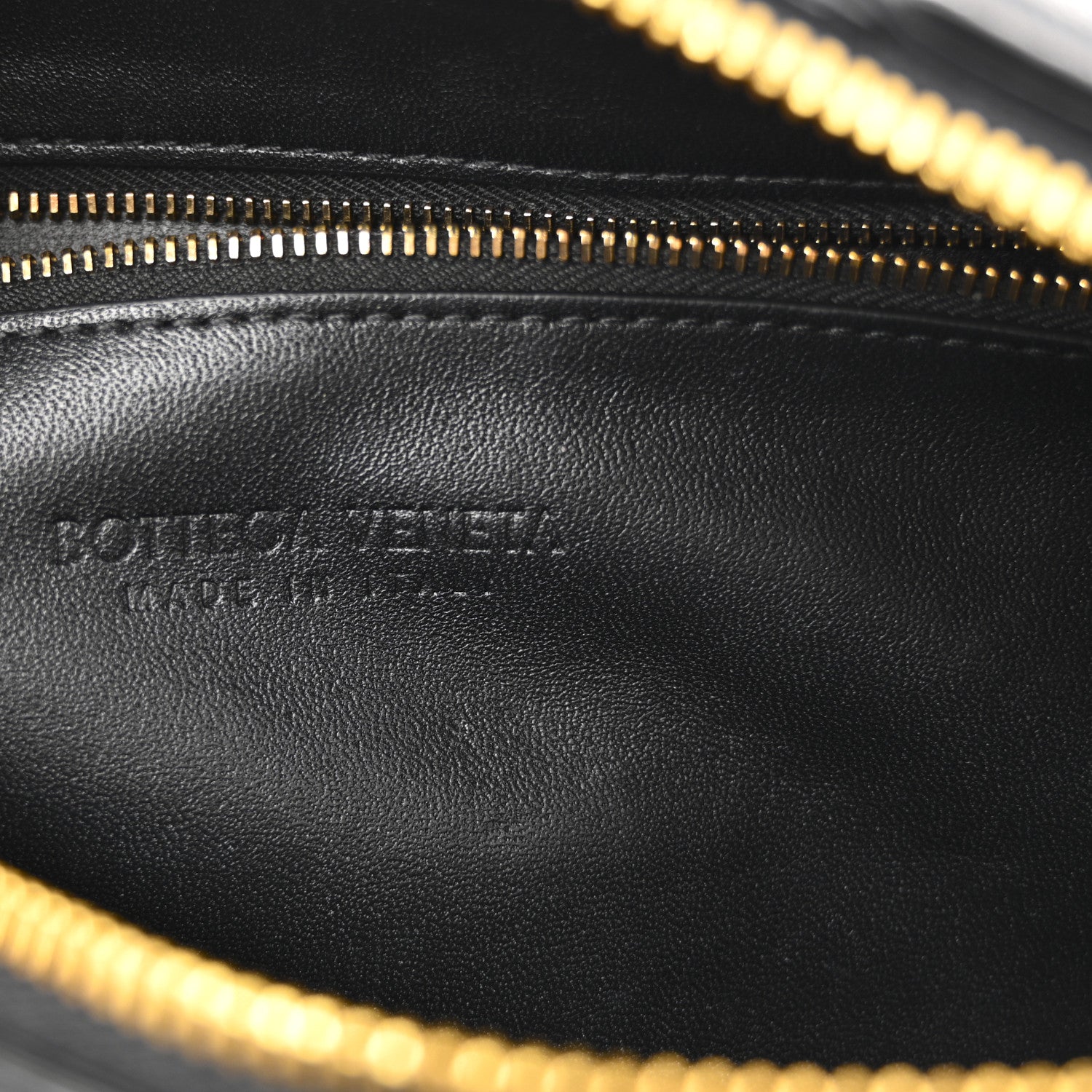 ぶらっくきぃちゃん BOTTEGA VENETA ブラック Bottega Veneta Lambskin Maxi Intrecciato Brick Cassette Bag Black