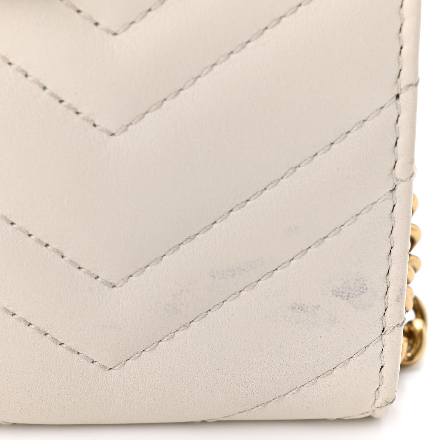 Calfskin Matelasse Mini GG Marmont Chain Wallet Mystic White