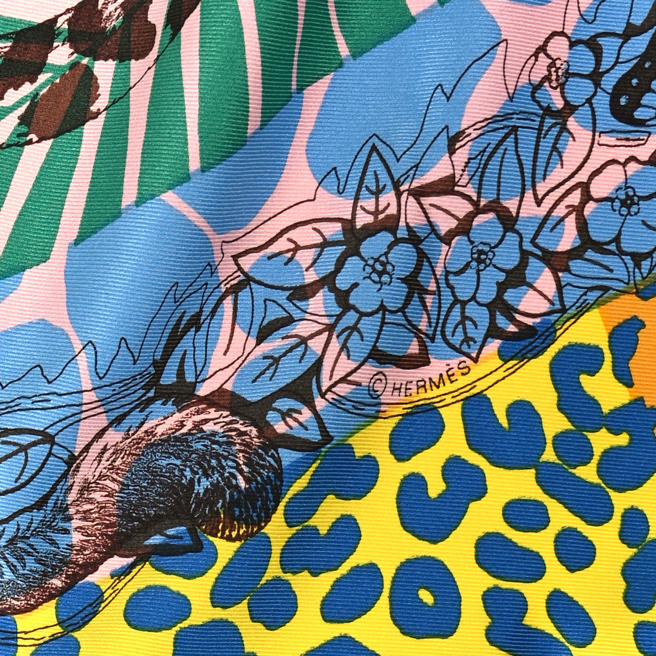 Hermes Silk Vintage Jungle Love au Tampon Scarf 70 Blue Moyen Vert Jaune 3 of 4