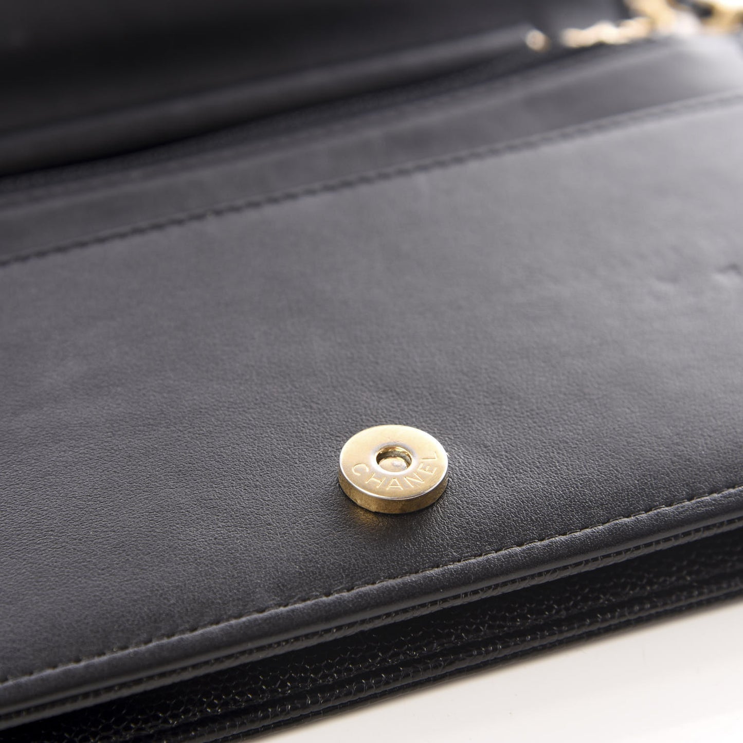 Caviar Chevron Quilted Boy Wallet On Chain WOC Black
