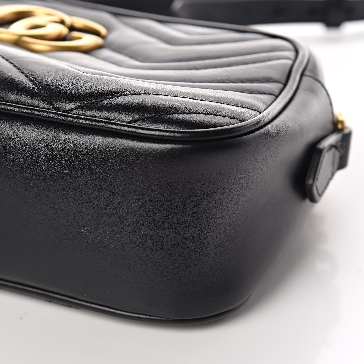 Calfskin Matelasse Small GG Marmont Chain Shoulder Bag Black