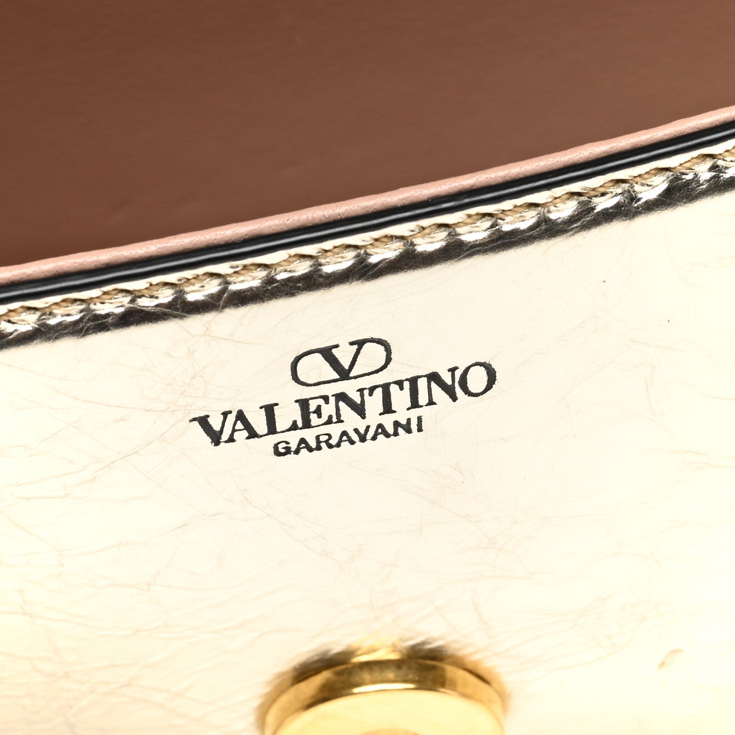 Valentino Garavani Metallic Crackle Effect Calfskin Vlogo Small Loco Shoulder Bag Platino 6 of 9