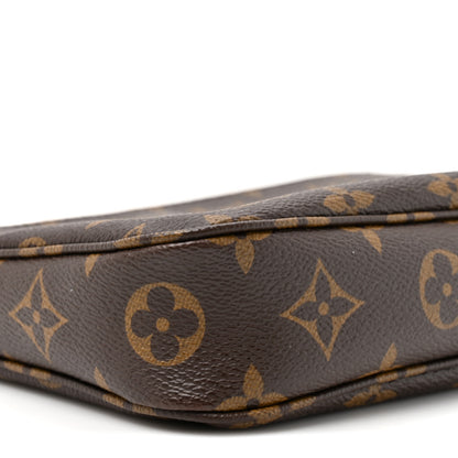 Louis Vuitton Monogram Chain Pochette Accessories 9 of 9