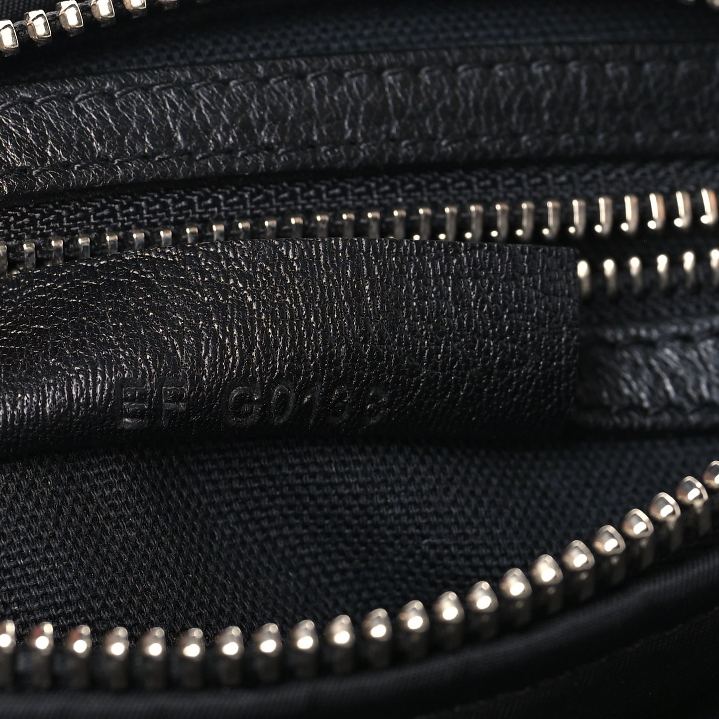 Nylon 4G Small Pandora Black