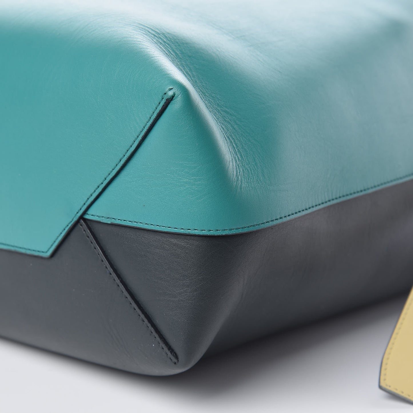 Shiny Smooth Calfskin Small Twisted Cabas Turquoise Black
