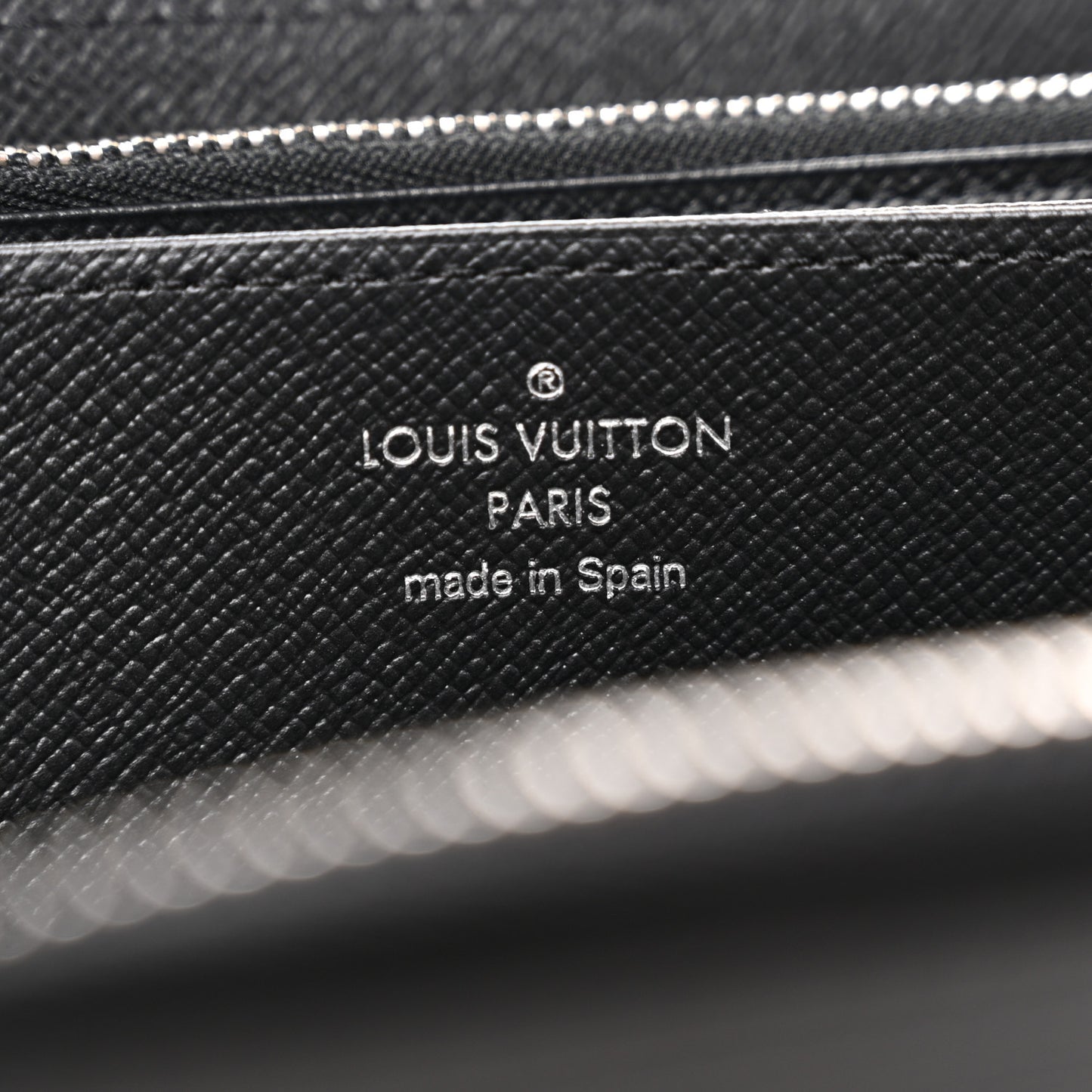Epi LV Stories Zippy Wallet Black