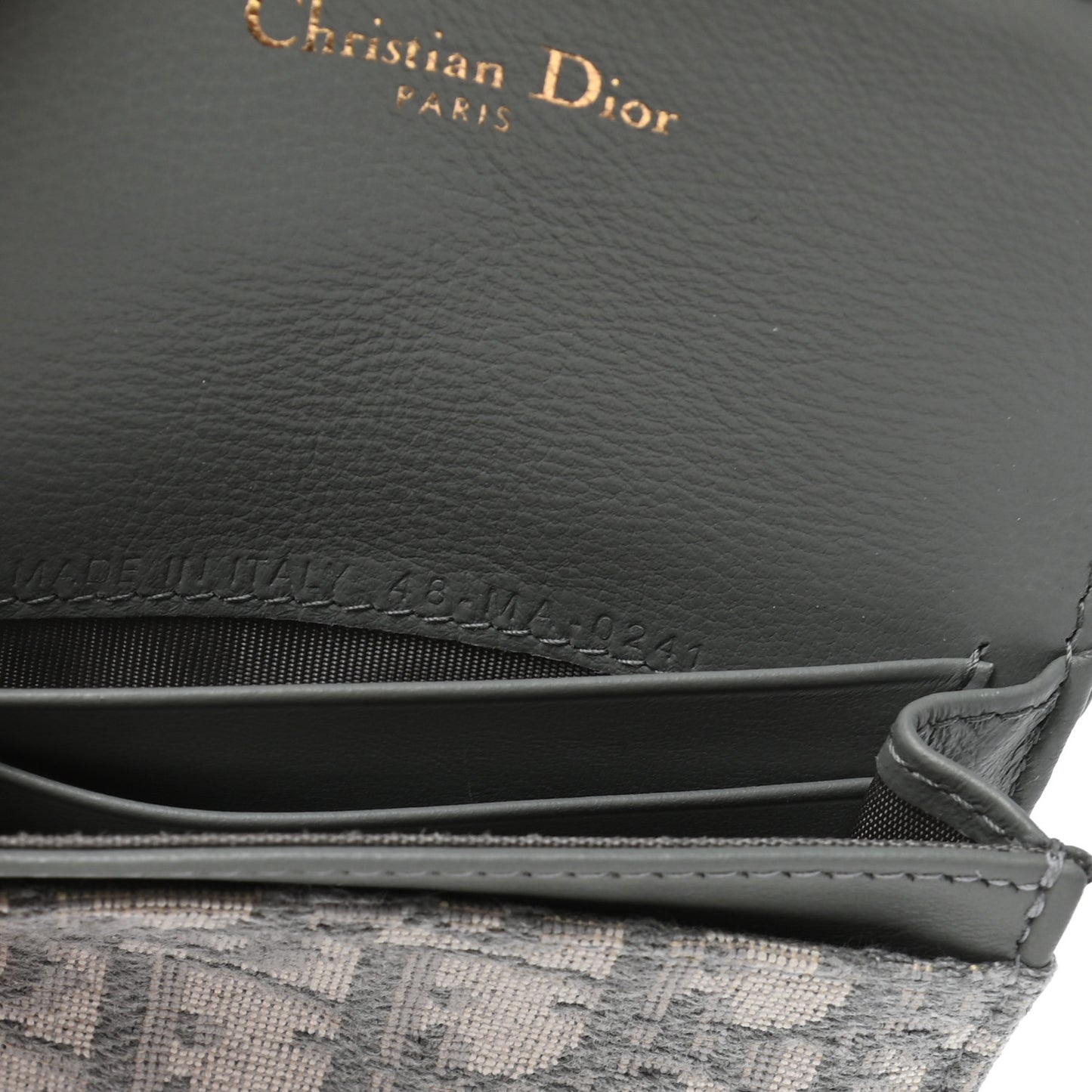 Oblique Saddle Card Holder Gray