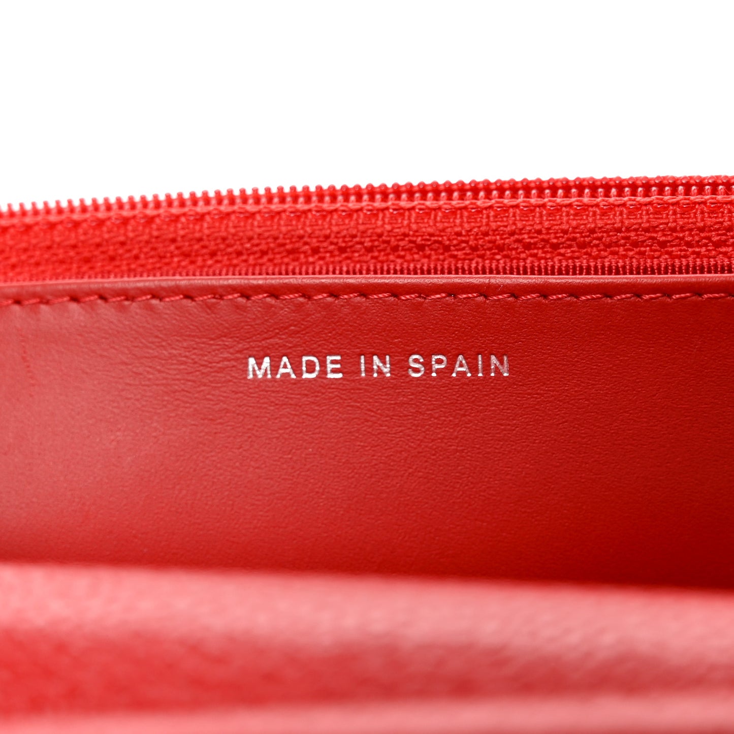 Caviar Quilted Wallet on Chain WOC Red