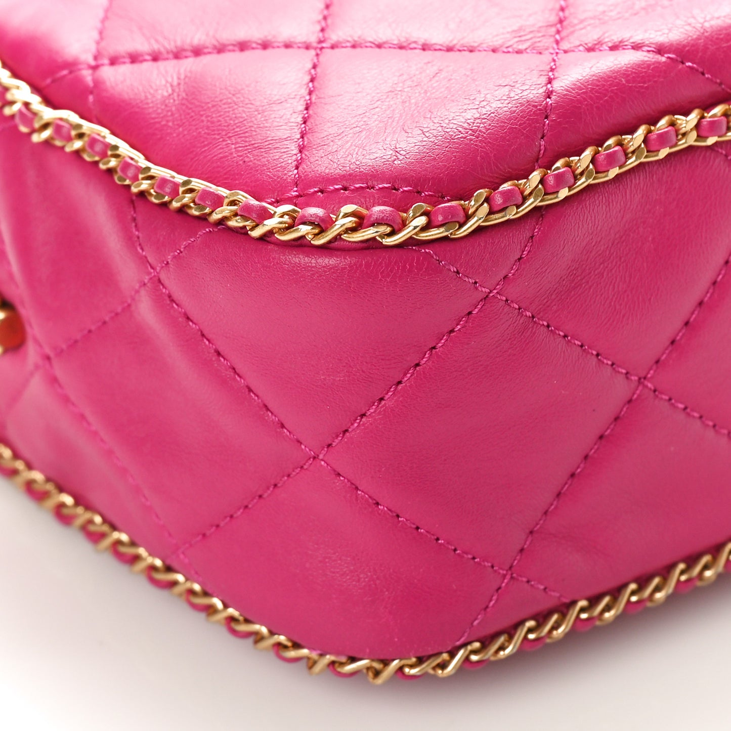 Lambskin Quilted Chain CC Mini Camera Case Fuchsia