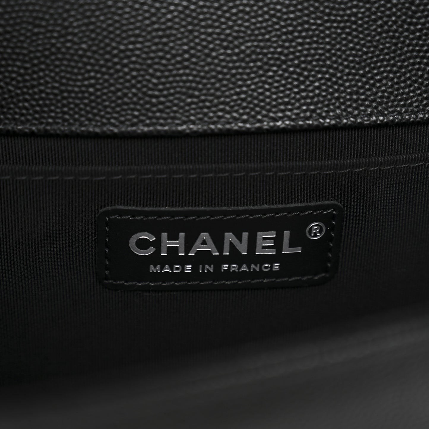Caviar Quilted Medium Boy Flap Black