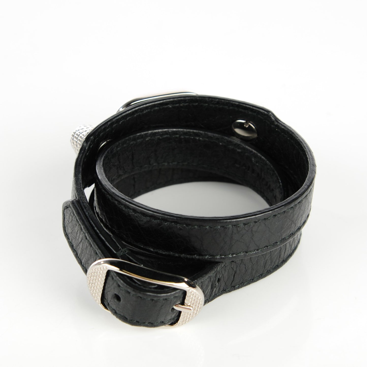 Agneau Giant Silver Hardware Triple Tour M Bracelet Black