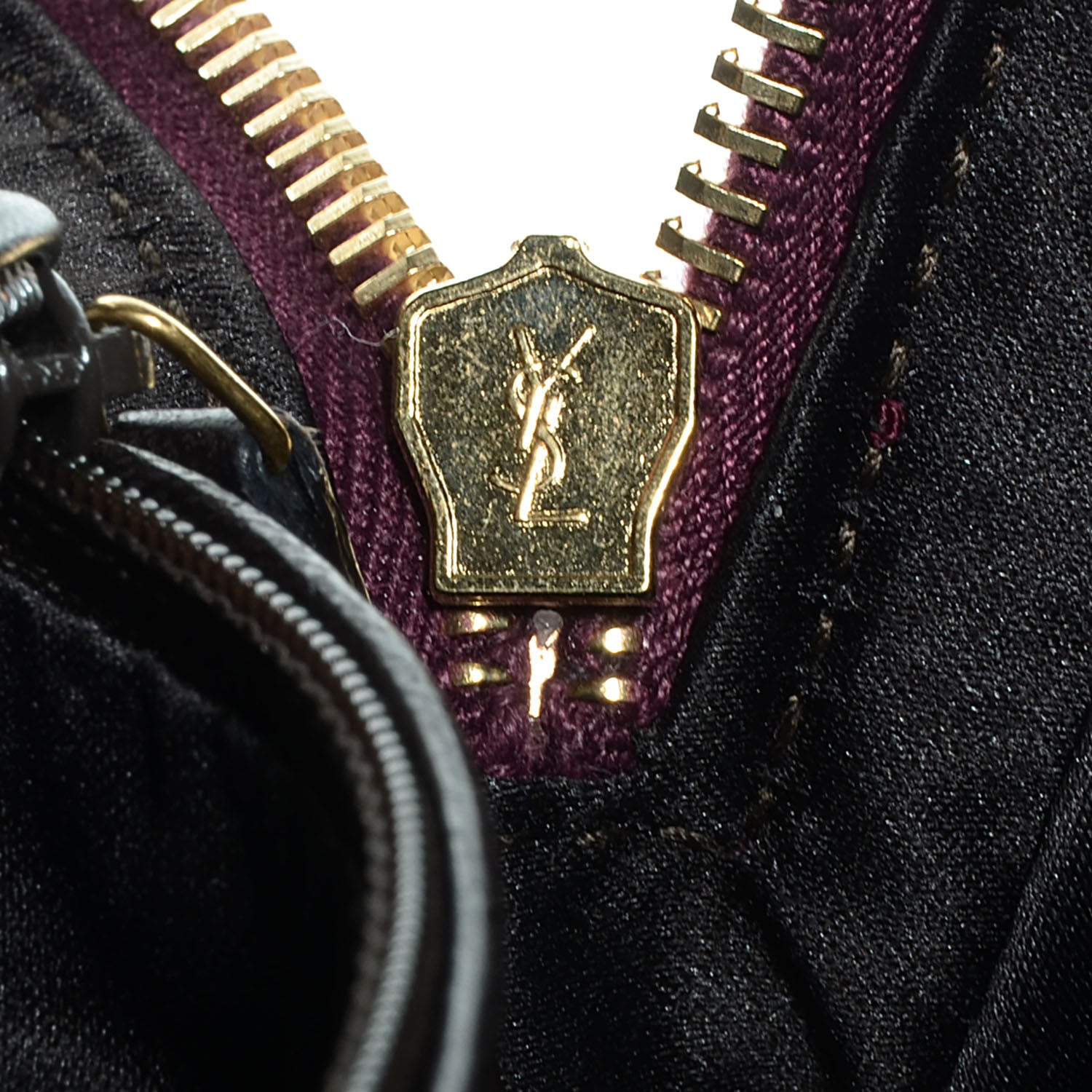 Saint Laurent Leather Medium Muse Cherry 9 of 9
