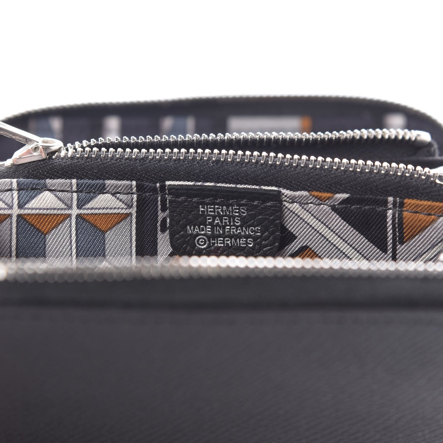Epsom Silk'in Compact Wallet Black